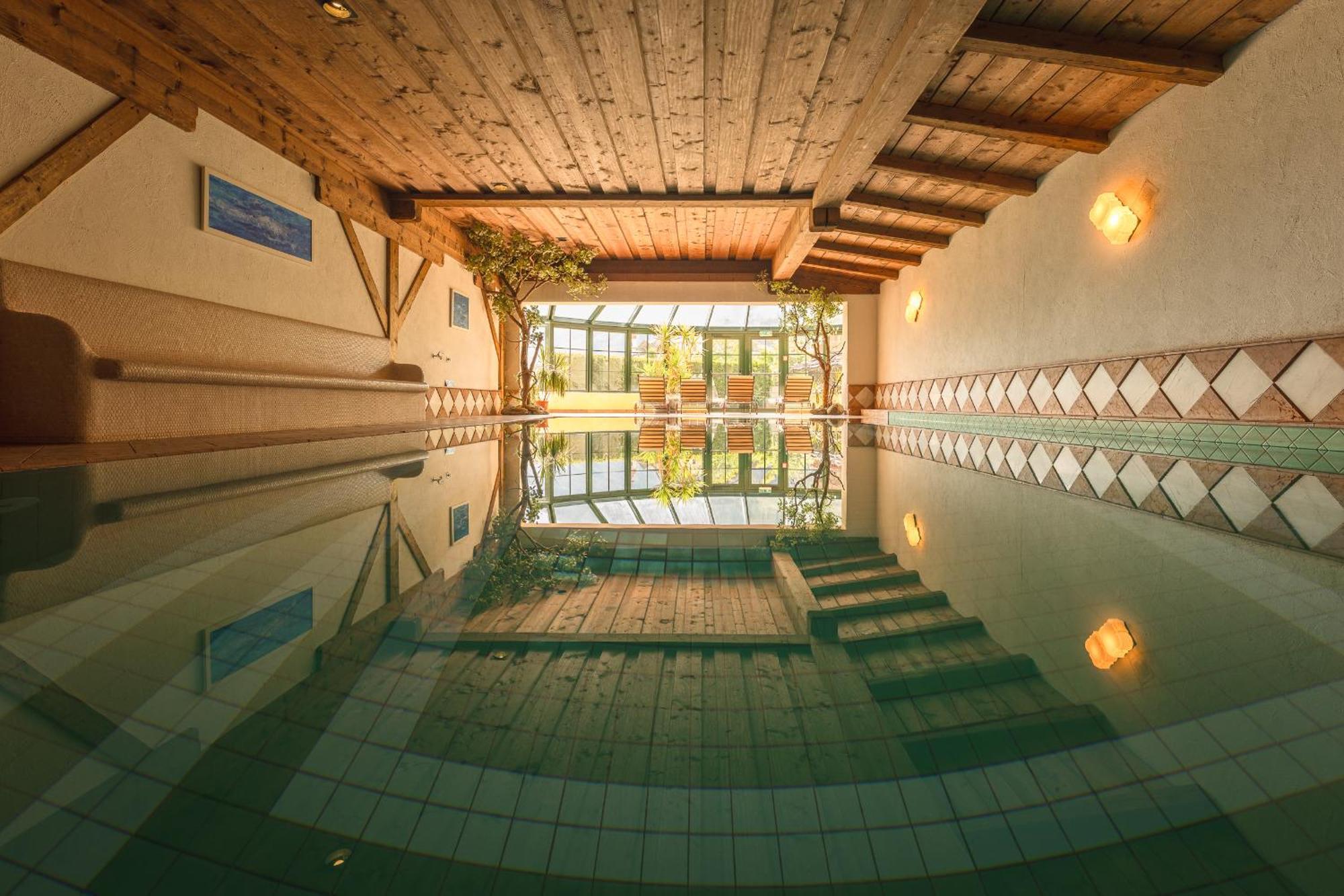Hotel Berghof Нойштифт-им-Штубайталь Экстерьер фото