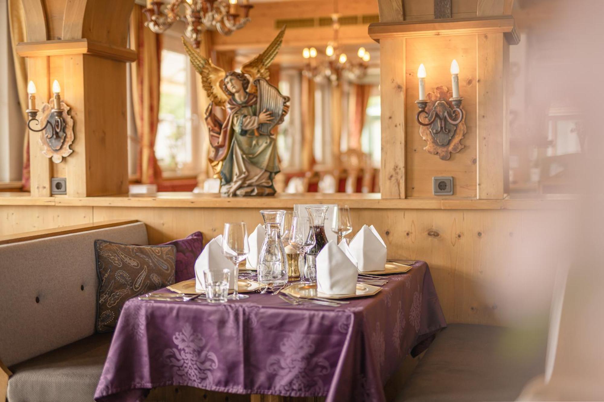 Hotel Berghof Нойштифт-им-Штубайталь Экстерьер фото